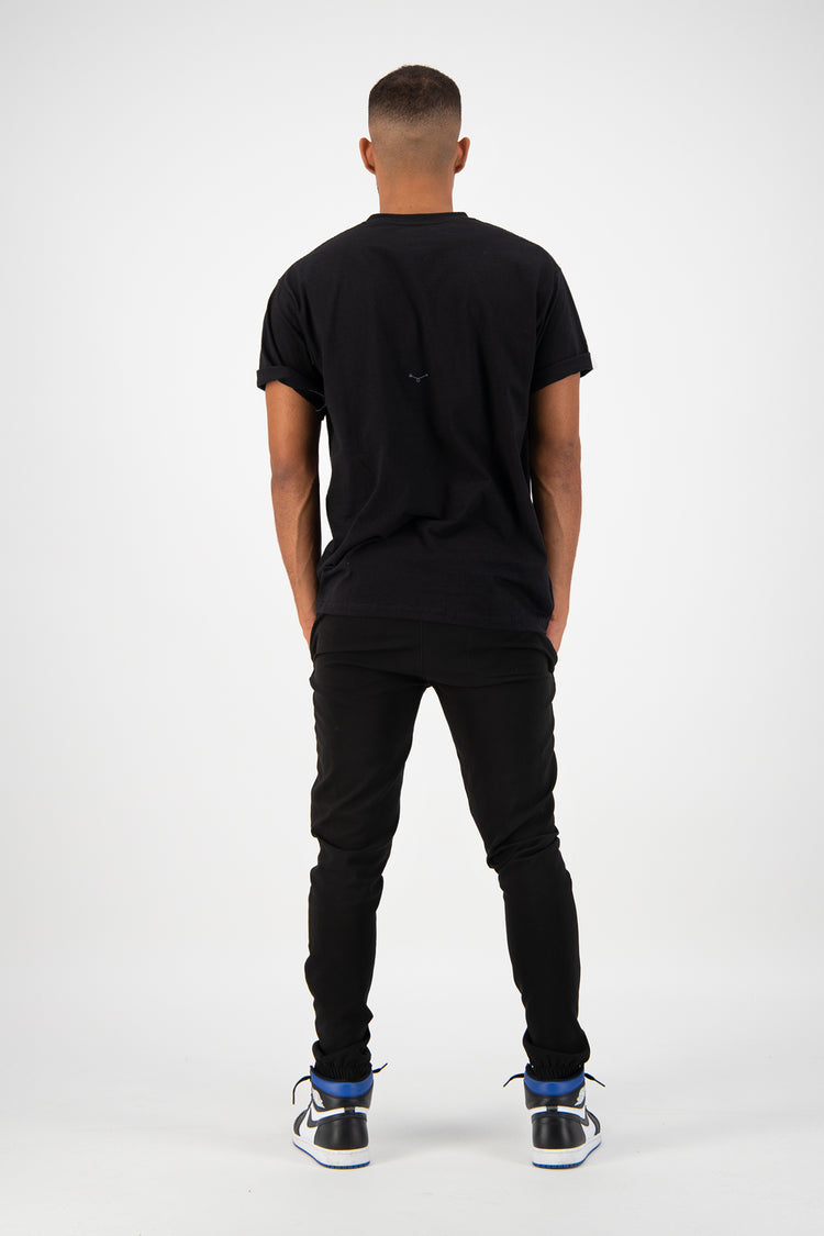 Essential T-Shirt - Black